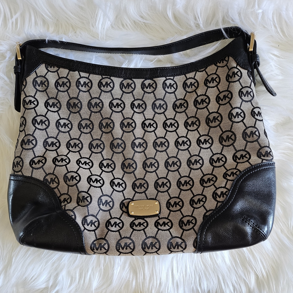 Michael Kors Signature Shoulder Bag – Black & Beige MK Logo – Good Condition - Picture 3 of 11